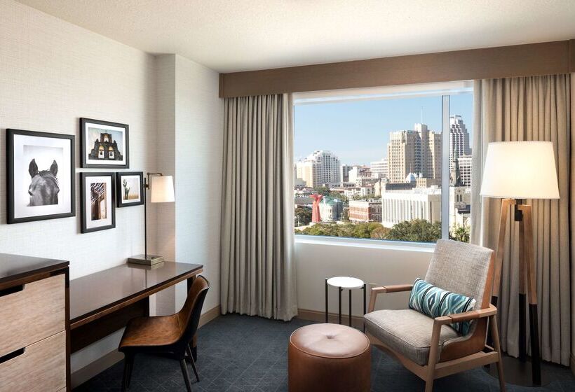 Отель Grand Hyatt San Antonio River Walk