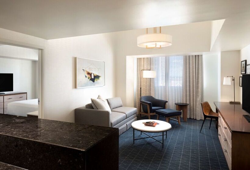 Отель Grand Hyatt San Antonio River Walk