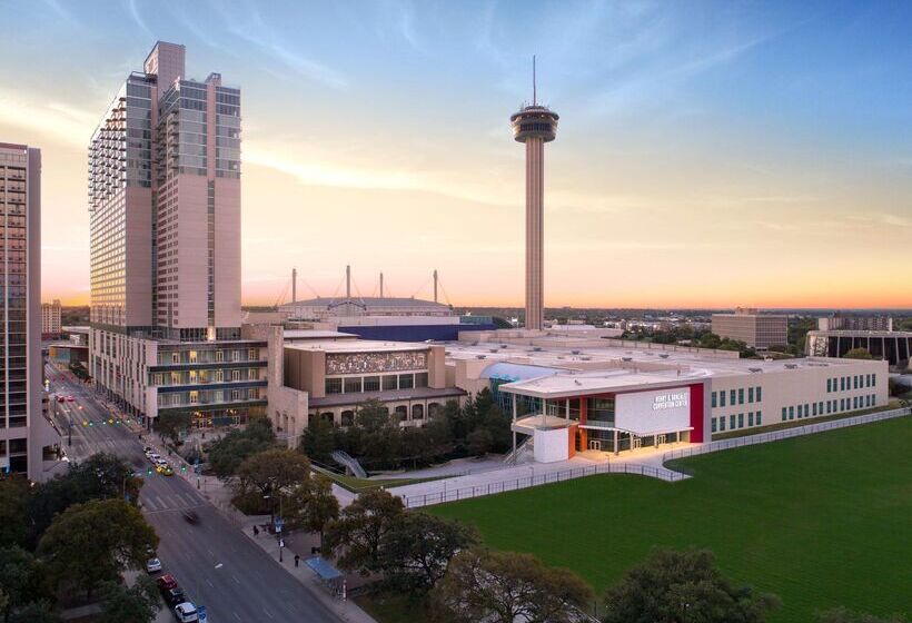 Отель Grand Hyatt San Antonio River Walk