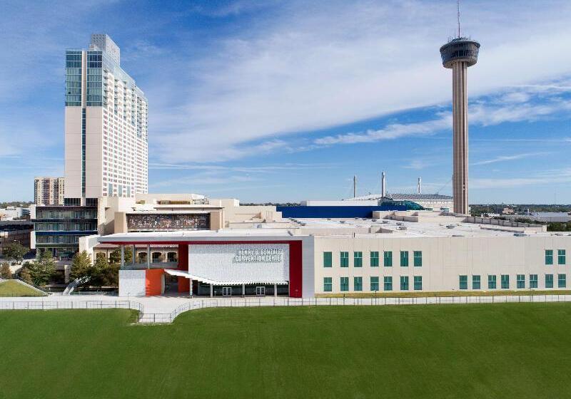 Отель Grand Hyatt San Antonio River Walk