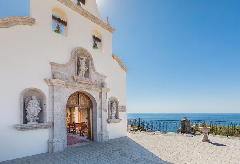 Hotel Hacienda Encantada Resort & Residences