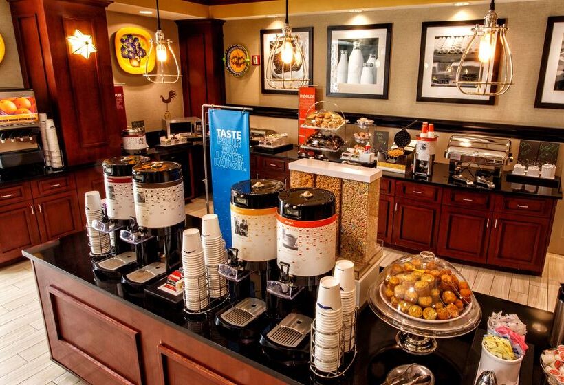 فندق Hampton Inn & Suites Staten Island