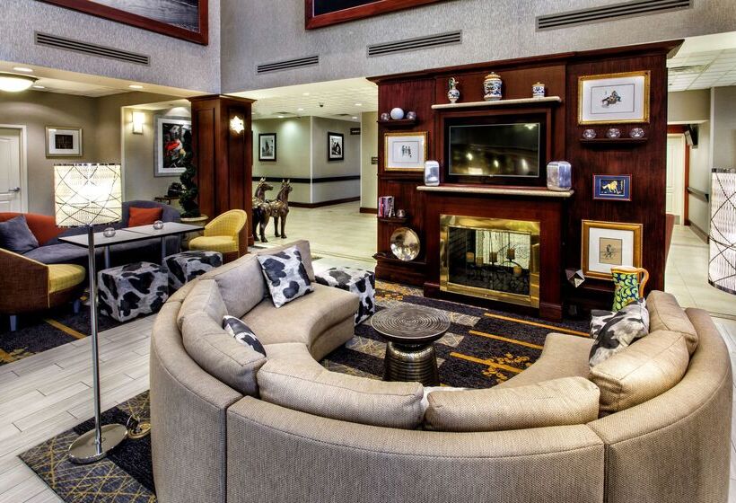 فندق Hampton Inn & Suites Staten Island