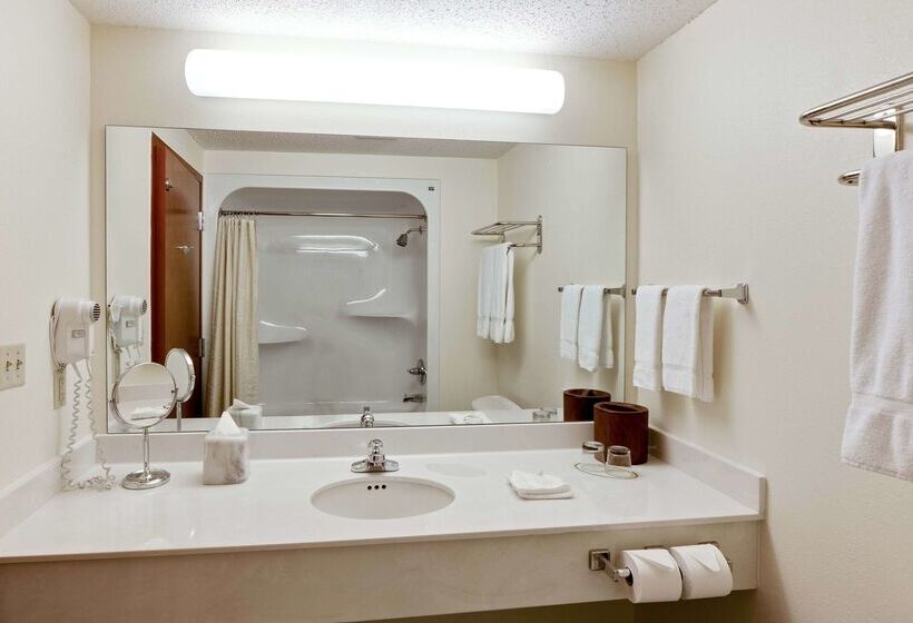 בית מלון כפרי Hawthorn Suites By Wyndham Louisville East