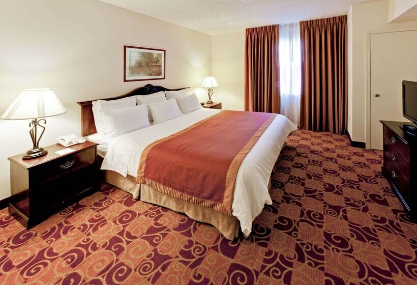 Отель Hawthorn Suites By Wyndham Louisville East