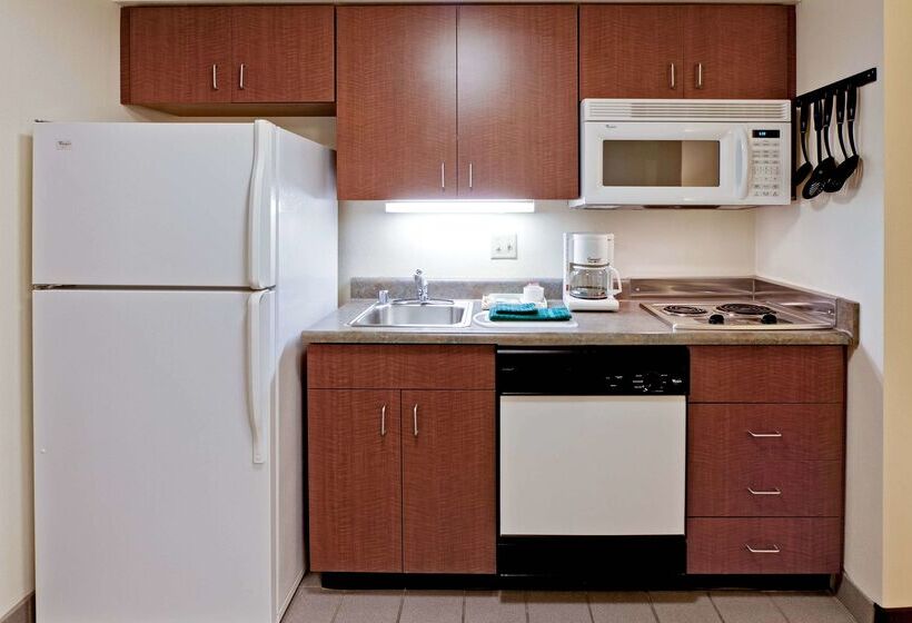 Отель Hawthorn Suites By Wyndham Louisville East