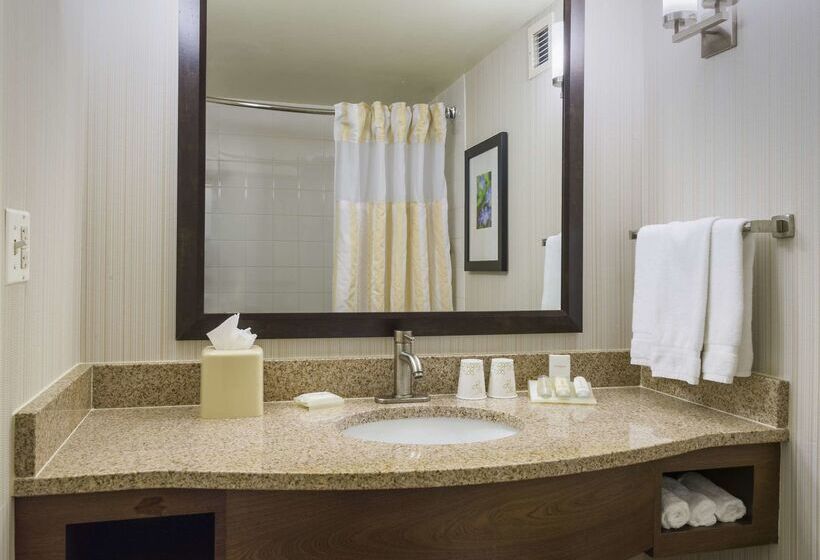 فندق Hilton Garden Inn Edison/raritan Center