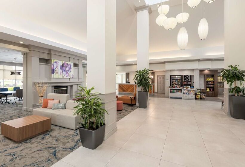 هتل Hilton Garden Inn Lafayette/cajundome