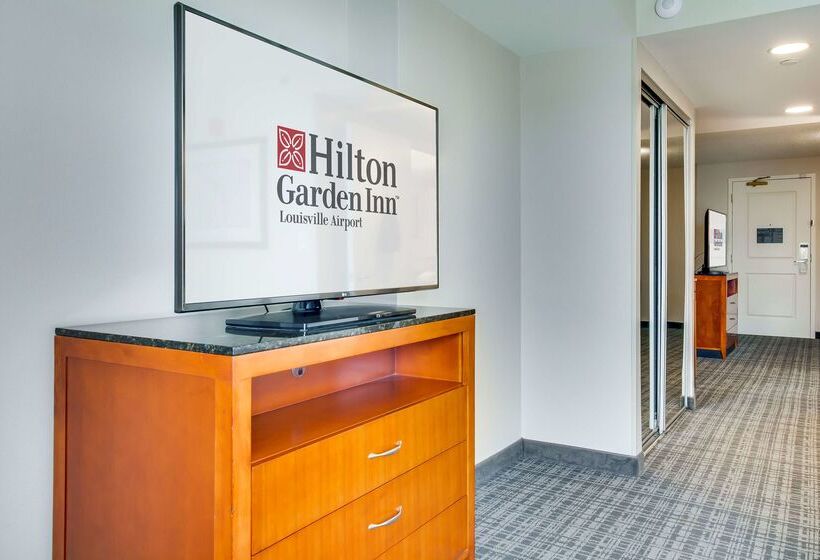 בית מלון כפרי Hilton Garden Inn Louisville Airport