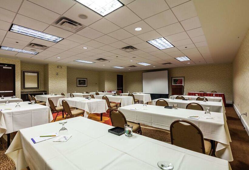 هتل Hilton Garden Inn Phoenix Midtown