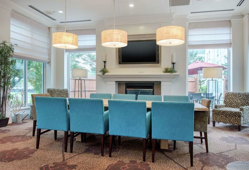 Отель Hilton Garden Inn Portland Airport