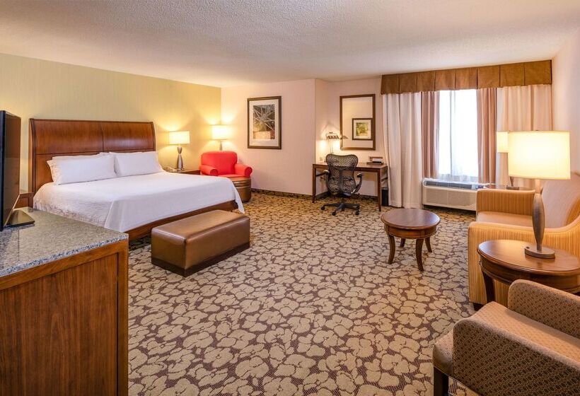 Отель Hilton Garden Inn Portland Airport