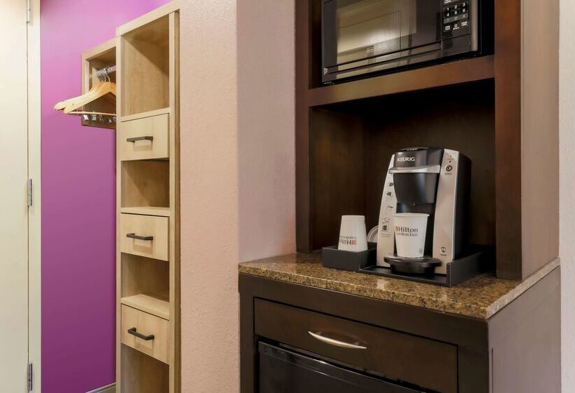 هتل Hilton Garden Inn Raleigh Durham/research Triangle Park