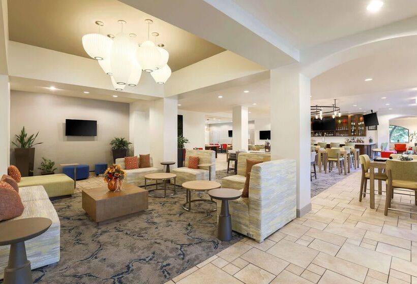 هتل Hilton Garden Inn Raleigh Durham/research Triangle Park