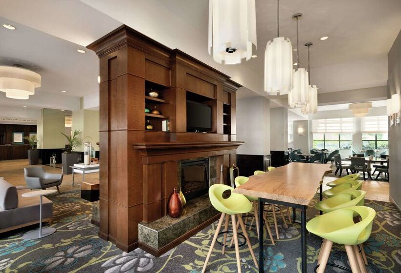 Отель Hilton Garden Inn Worcester