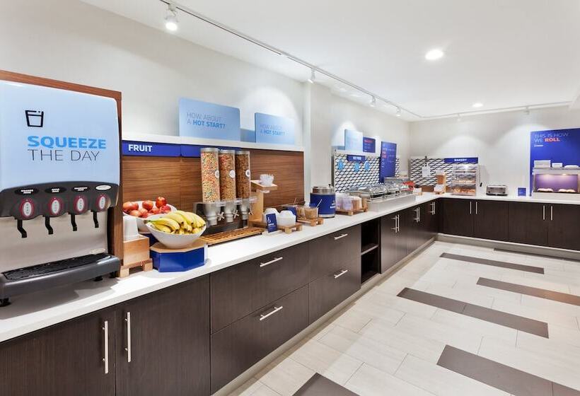 Holiday Inn Express Hotel & Suites Montgomery Boyd Cooper Parkway, An Ihg