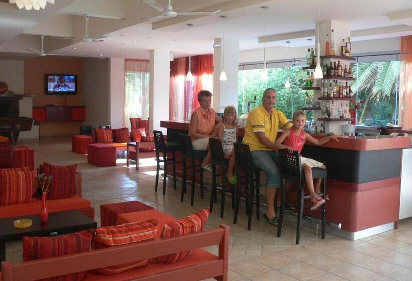 Отель Ipsos Beach