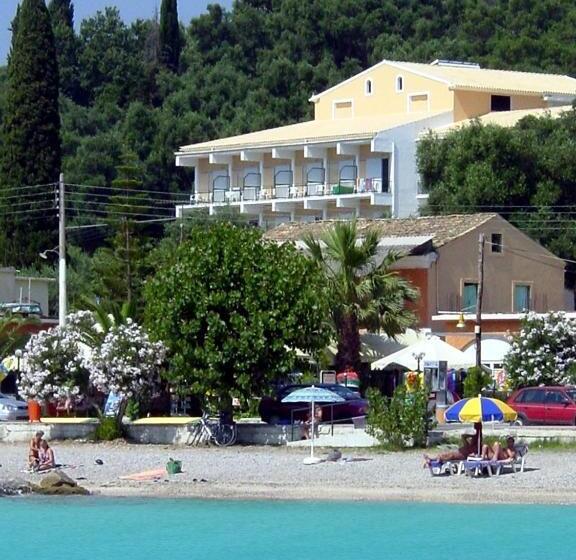 Отель Ipsos Beach