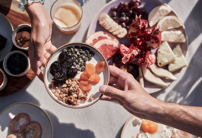 فندق Paralos Irini Mare