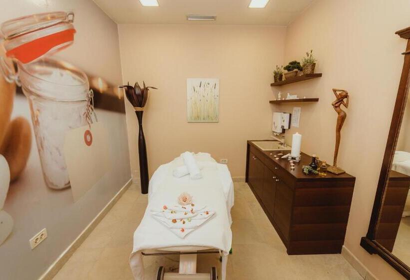 Family Hotel La Luna   All Inclusive