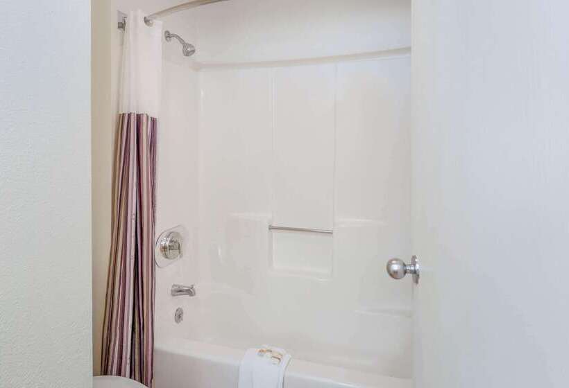 호텔 La Quinta Inn & Suites By Wyndham Jacksonville Mandarin