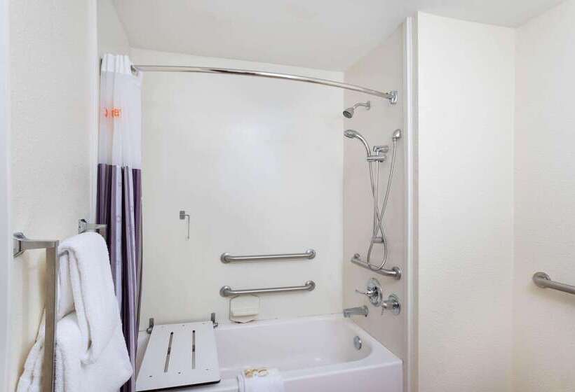 호텔 La Quinta Inn & Suites By Wyndham Jacksonville Mandarin