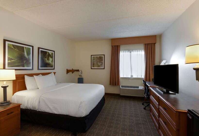 호텔 La Quinta Inn & Suites By Wyndham Jacksonville Mandarin