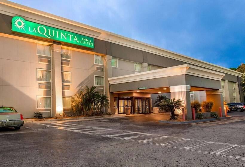 호텔 La Quinta Inn & Suites By Wyndham Jacksonville Mandarin