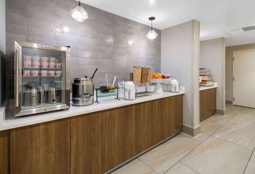 فندق La Quinta By Wyndham Orange County Airport