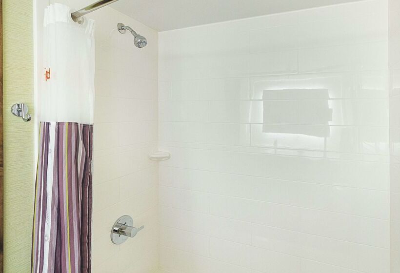 فندق La Quinta By Wyndham Orange County Airport