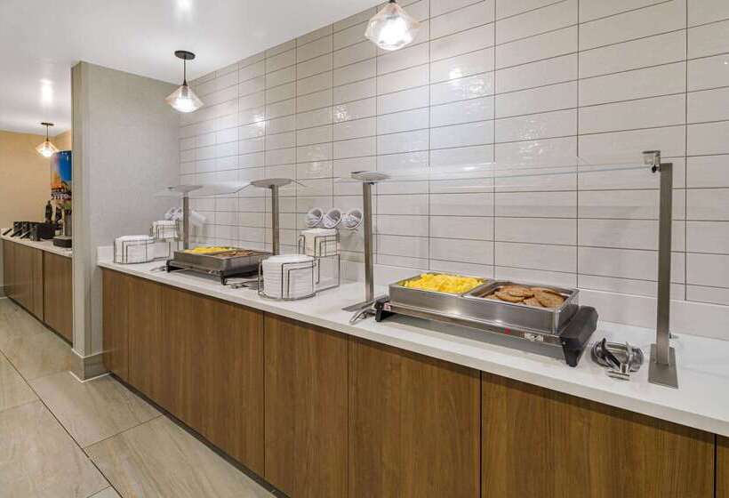 فندق La Quinta By Wyndham Orange County Airport