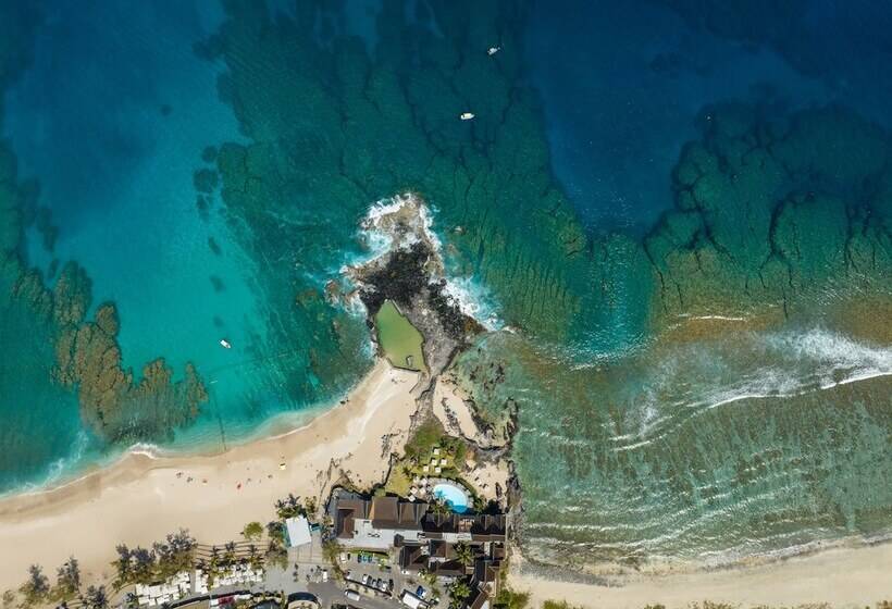 Hotel Le Boucan Canot