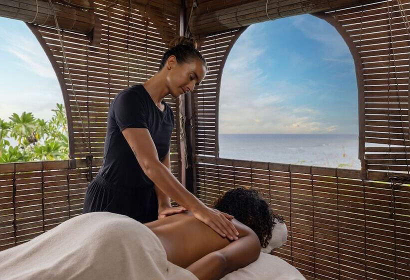 Hotel Le Boucan Canot