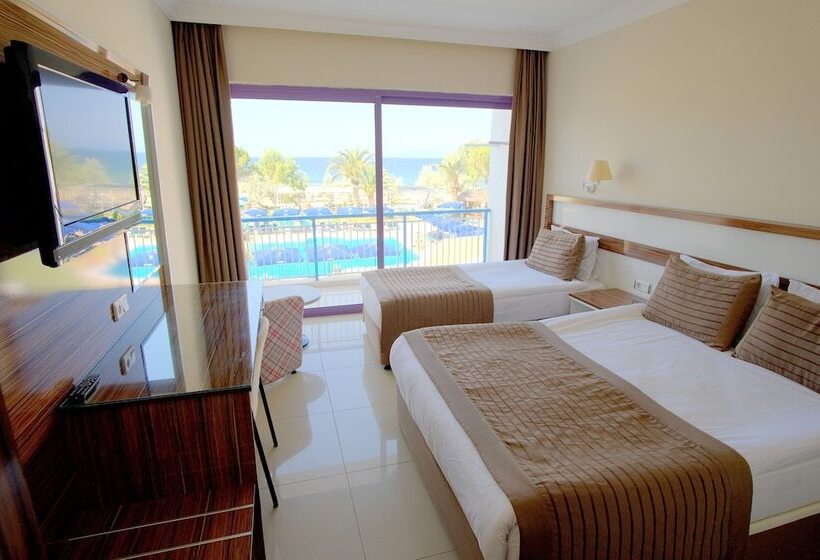 فندق Le Monde Beach Resort & Spa