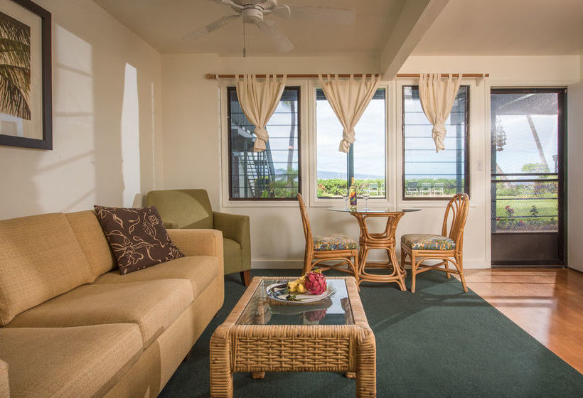 Отель The Makai Inn