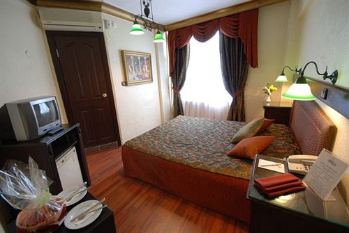 هتل Megara Palace Oldcity