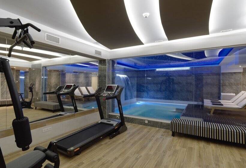 Melrose Rethymno By Mage Hotels