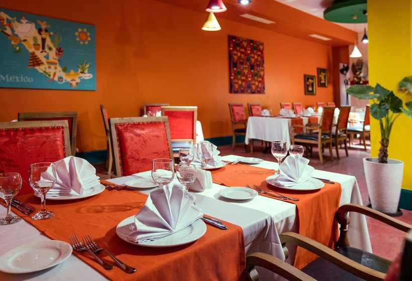 Отель Palm Wings Ephesus Beach Resort