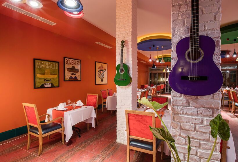 Отель Palm Wings Ephesus Beach Resort