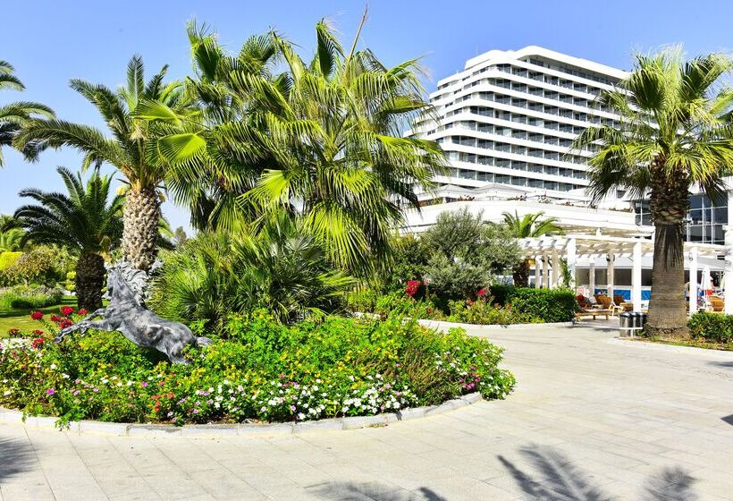 Отель Palm Wings Ephesus Beach Resort