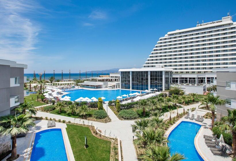 Отель Palm Wings Ephesus Beach Resort