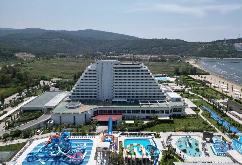Отель Palm Wings Ephesus Beach Resort