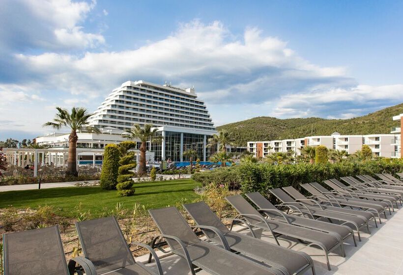Отель Palm Wings Ephesus Beach Resort