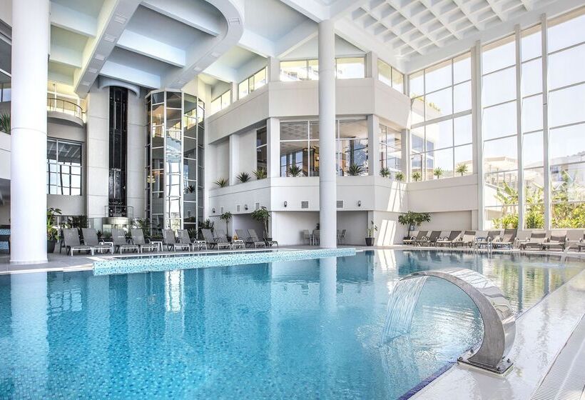 Отель Palm Wings Ephesus Beach Resort