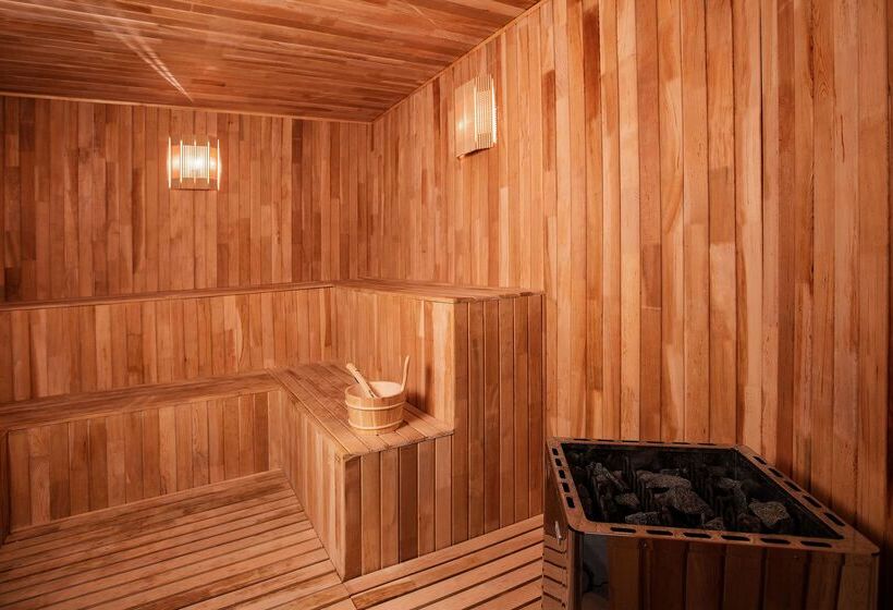 Отель Palm Wings Ephesus Beach Resort