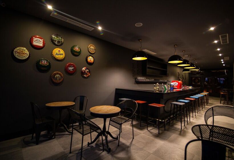 Отель Palm Wings Ephesus Beach Resort