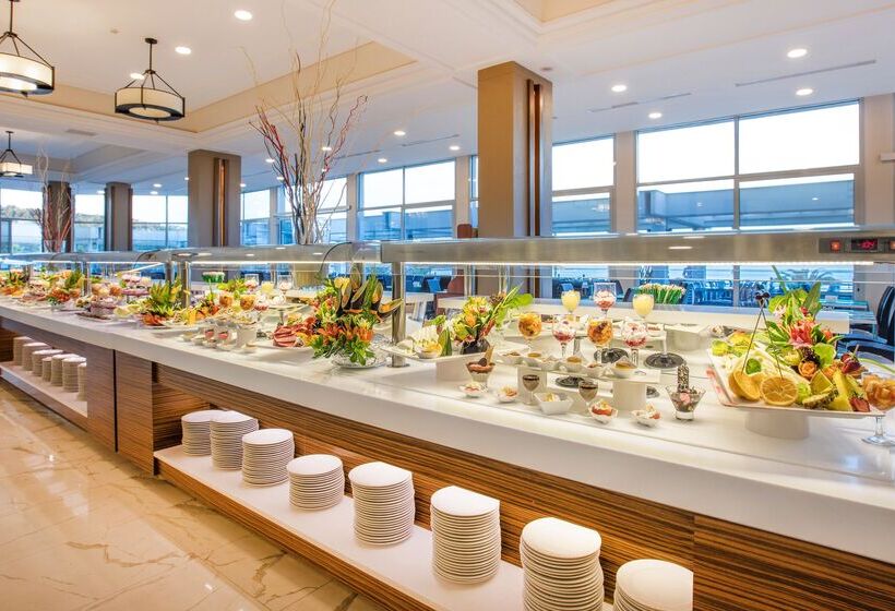 Отель Palm Wings Ephesus Beach Resort