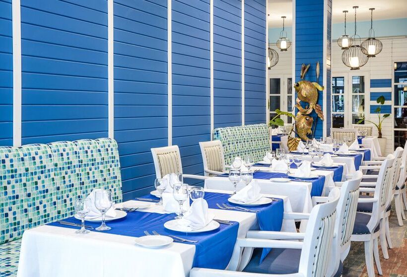 Отель Palm Wings Ephesus Beach Resort