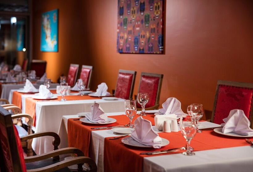 Отель Palm Wings Ephesus Beach Resort