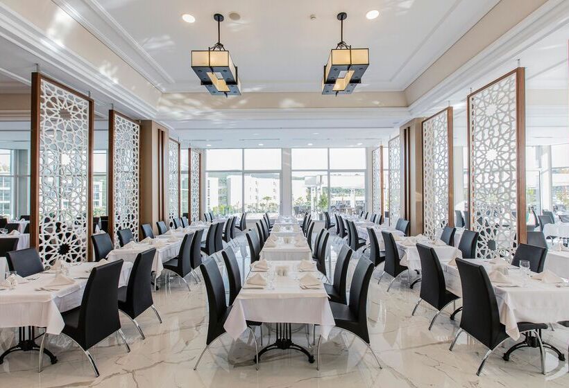 Отель Palm Wings Ephesus Beach Resort